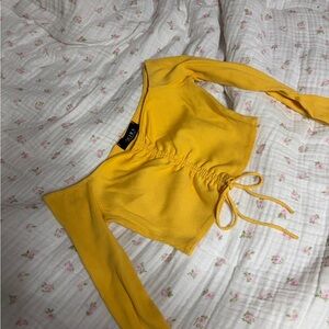 Off the shoulder long sleeve crop top